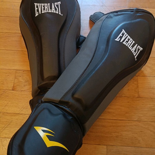 Everlast martial arts shin guards used