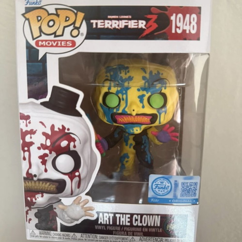 Funko Pop Art the Clown Terrifier 3 Black Light Chase brand new