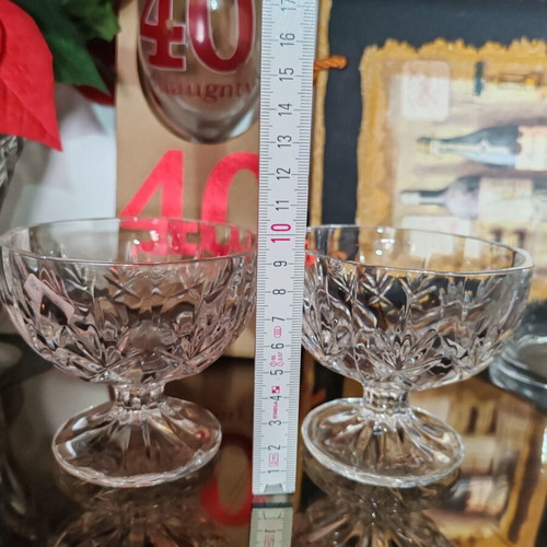 Vintage crystal dessert bowls like new