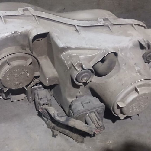 Hyundai Coupe 1999-2001 right headlight used, original