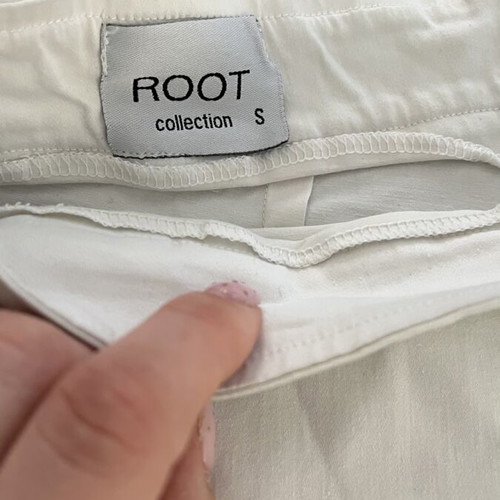 White shorts with gold buttons like new, size S