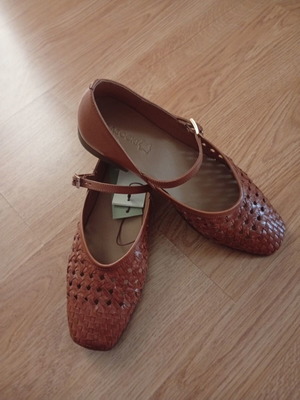 Lasocki Mary Jane ballerinas new, size 36.5-37, brown leather