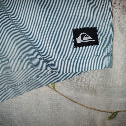 Quiksilver men's swim shorts XXL, blue and white stripes