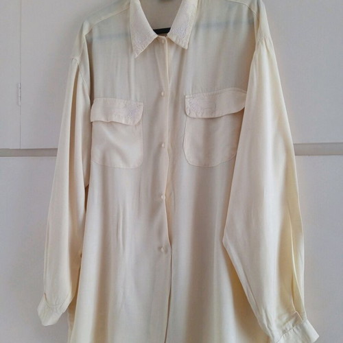 United Colors of Benetton beige shirt like new, size S