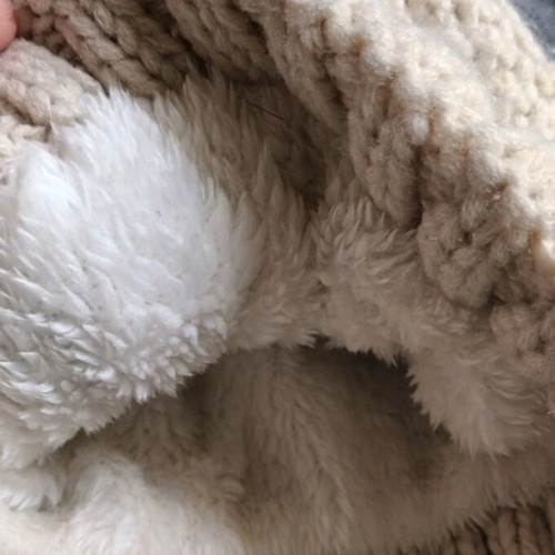 Wool hat with fur and fleece like new