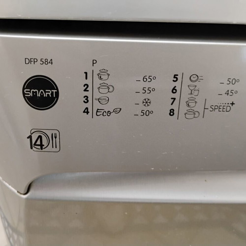 Indesit DFP 584 built-in dishwasher for 14 place settings