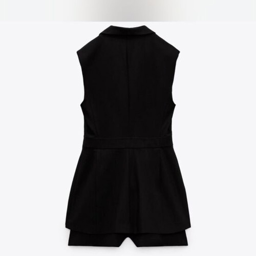 Zara sleeveless vest with shorts, new, black, size M
