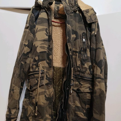 Jacket size Large new Italian brand