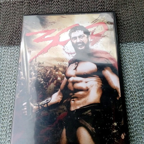 300 DVD movie used, action, historical, subtitles