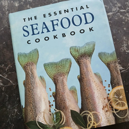 Βιβλίο The Essential Seafood Cookbook σαν καινούργιο, αγγλικό
