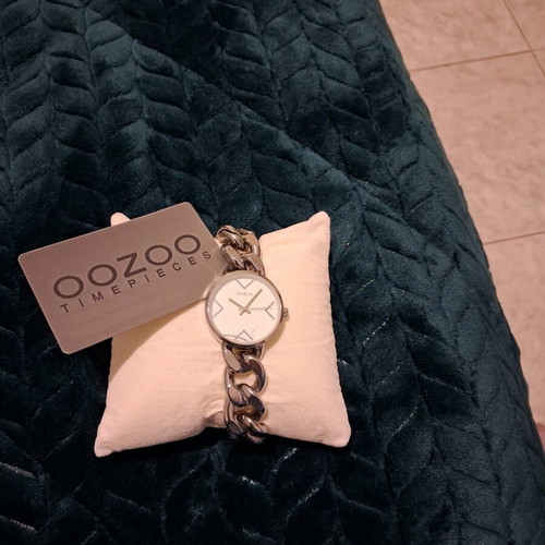 Oozoo women's watch with chain bracelet used, silver tone