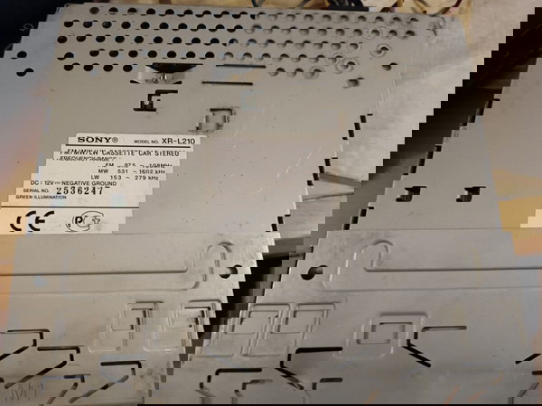 sony-ραδιοκασετοφωνο   στερεο  ΧR  L  210 αυτοκινητου-ραδιοφωνο  παγκοσμιου  ληψεως