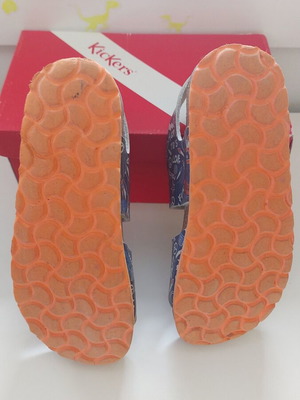 Kickers boys sandals used, size 34, blue and orange