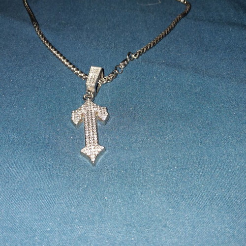 Trapstar chain like new, shiny white and grey