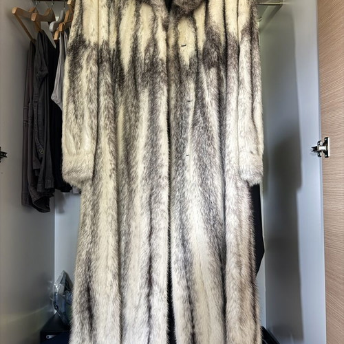Mink fur coat like new, white and black, length 1.20m
