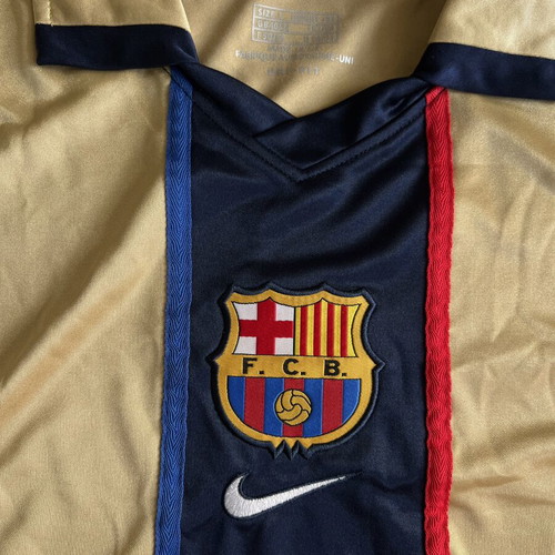 Barcelona Retro Jersey Large new official replica
