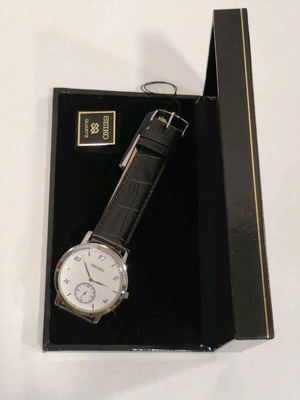 Seiko ανδρικό ρολόι καινούργιο quartz με δερμάτινο λουράκι