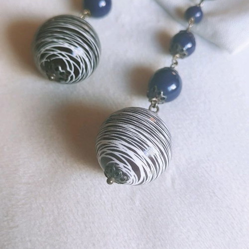 Armani clip-on earrings used, blue marine, 7.5cm length