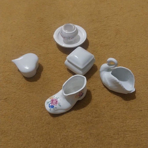 Five small decorative items used, porcelain and ceramic