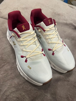 On Cloud Tilt αθλητικά παπούτσια καινούργια, πολύχρωμα μέγεθος 41