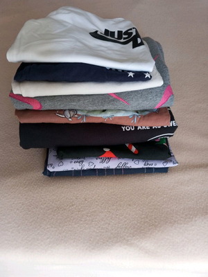 Clothing pack used for boys 9-11 years, t-shirts
