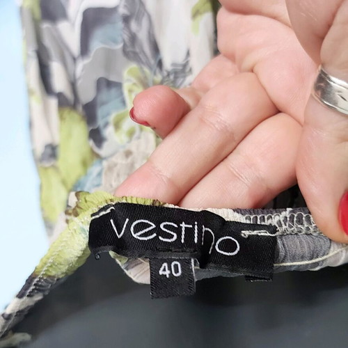 Ιταλική πολύστρωτη τουνίκ Vestino με φλοράλ σχέδιο σαν καινούργια