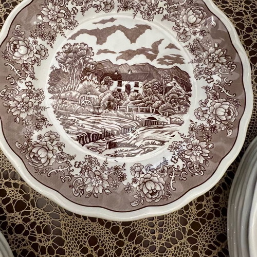 Swiss Landscape 282 dish set used, 6+6+8+2+1 pieces