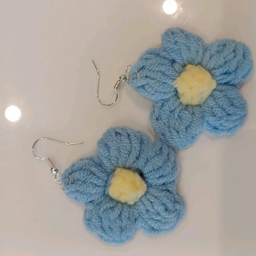 Handmade earrings new from cotton yarn