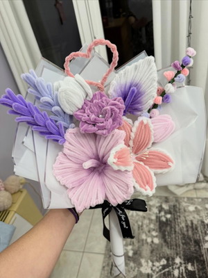 Handmade aromatic flowers with waterproof wrapping
