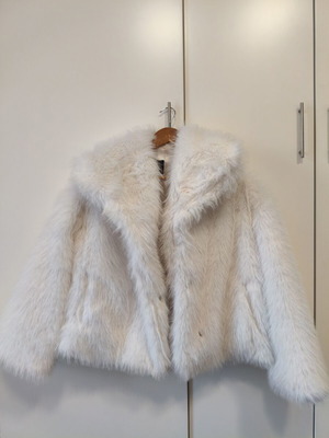 Λευκή γούνα (Faux Fur) τζάκετ μέγεθος Large σαν καινούργια