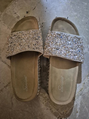 Summer slippers like new, size 40, beige gold