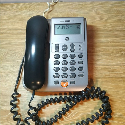 Thomson wired phone used, silver, fully functional
