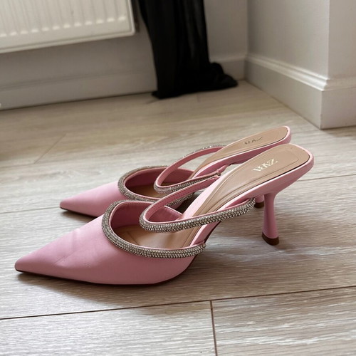Zara pink pointed toe mules decorated with stones, new, size 40