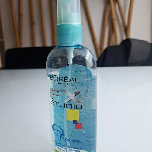 L'Oréal Paris FX Studio Water Forming styling spray like new for curly hair