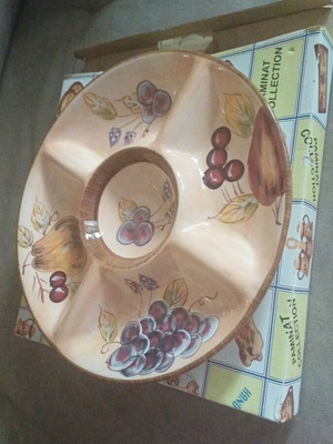Serving platter for fruits or nuts hand-painted, new