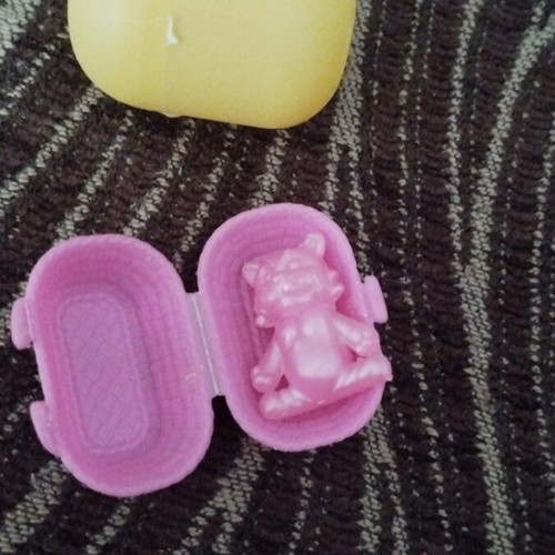 Kinder Surprise Cat used with basket