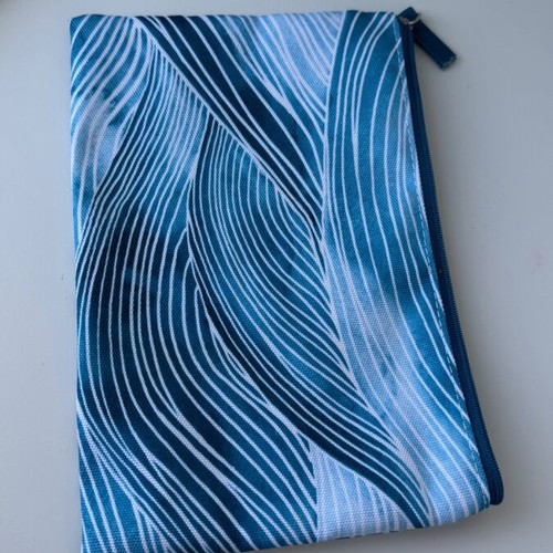 Bioderma toiletry bag blue and white like new for cosmetics