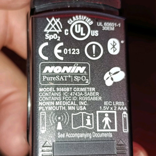 Nonin 9560 Onyx II Bluetooth oximeter like new