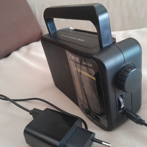 CMiK MK-516 portable rechargeable radio FM AM
