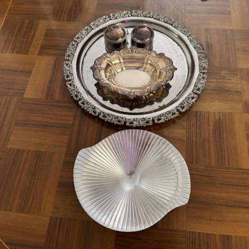 Silver-plated metal tray and decorative items like new