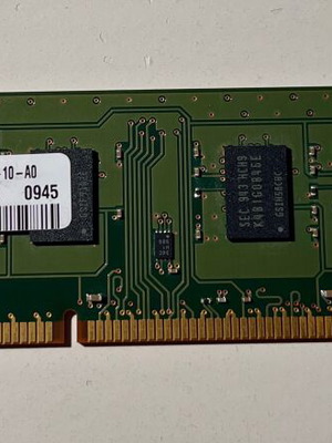 Samsung 1GB DDR3 PC3-10600U (1333 MHz) memory like new
