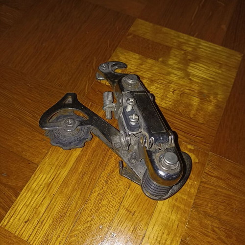 Bicycle derailleur silver used