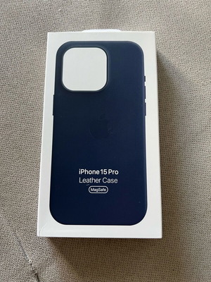 Apple case for 15 Pro new, color pacific blue