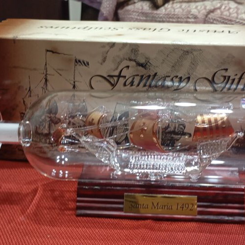 Handmade glass ship in bottle Santa Maria 1492 like new