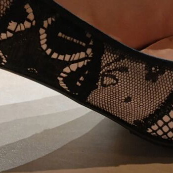 Beverly Feldman pumps with satin and lace, black and soft pink