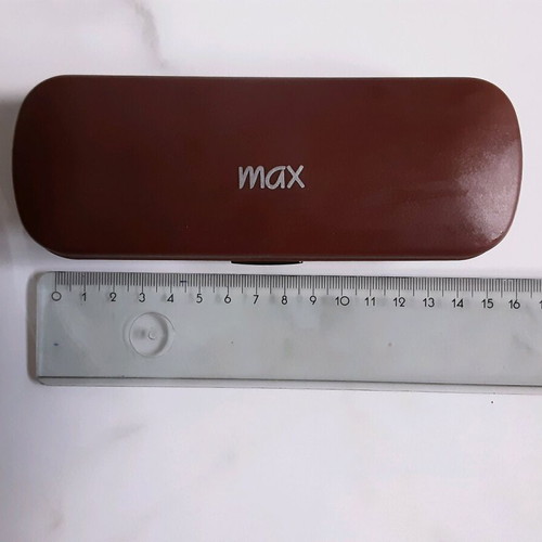 Glasses case like new with cleaning cloth
