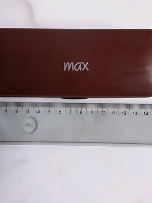 Glasses case like new with cleaning cloth