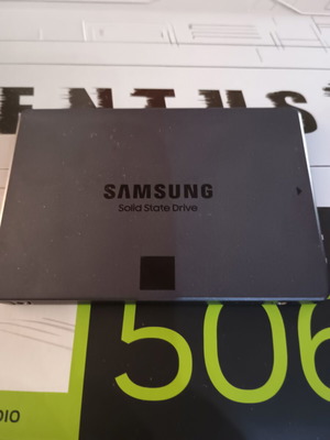 Samsung 860 QVO 1TB SATA SSD
