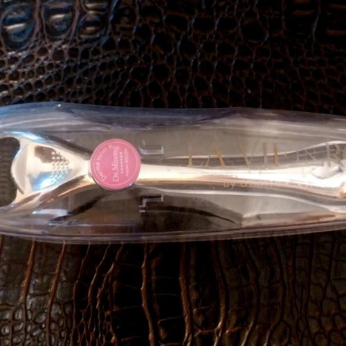 Derma Roller La Vie En Rose by Dimitra Katsafadou new