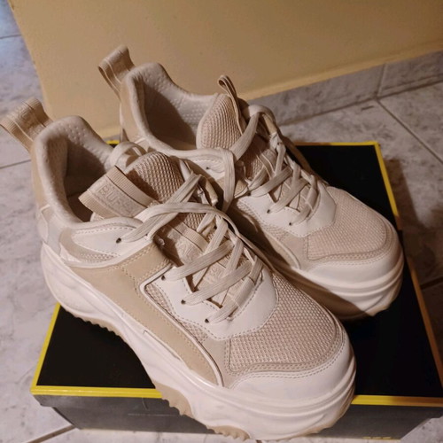 Buffalo women's shoes size 38, like new, beige sneakers